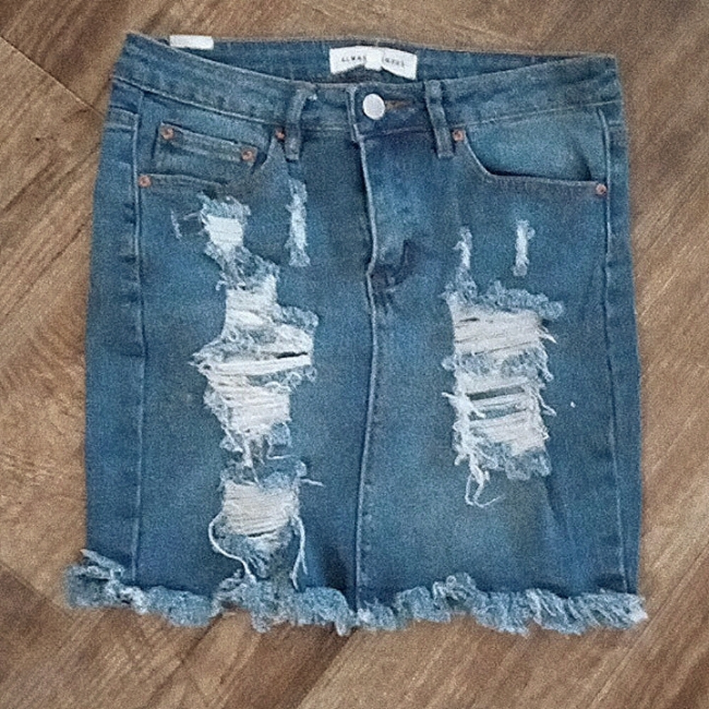Almost famous size 3 blue jean skirt